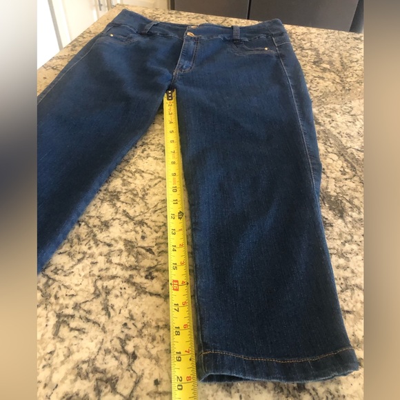 Y2K Curvify Size 15 Brazilian Butt-Lift Dark Wash Denim Cropped Jeans Capris - Picture 8 of 16